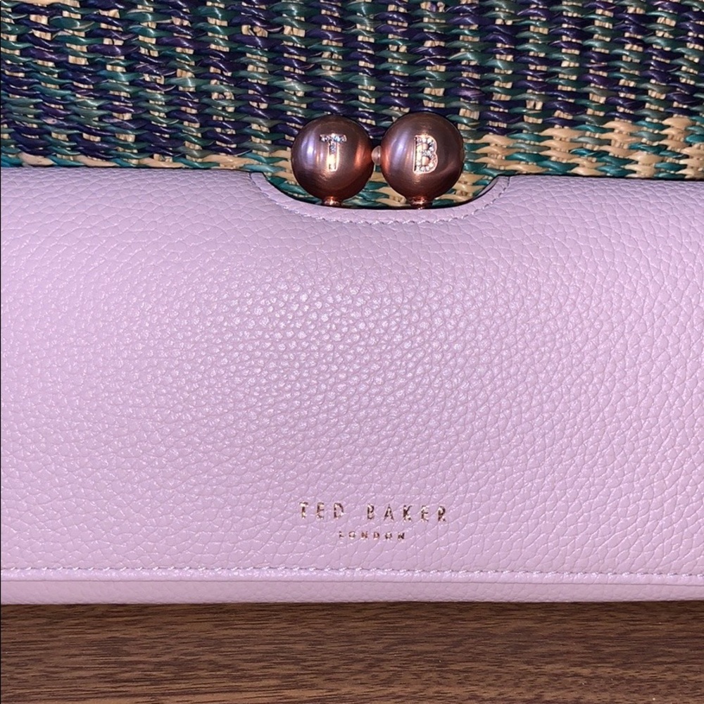 📌 Ted Baker London JOSIEY Scripted Bobble Purse - Picture 2 of 7
